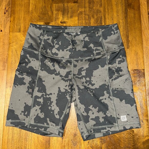 5.11 Tactical women's camo compression workout shorts small - Picture 1 of 6